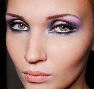 bigstockphoto_lovely_girl_with_beautiful_eye_1680781_s600x600