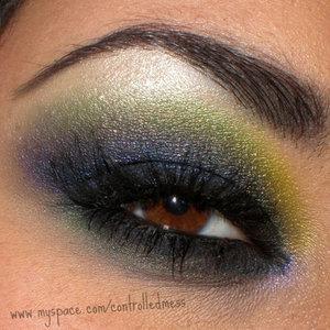 profiles_Ed_Hardy_Inpired_Eye_Makeup_by_anilorac186_4613_32725_xlarge